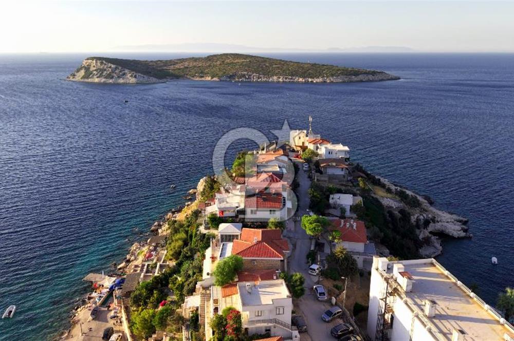 KARABURUN İSKELEDE SATILIK VİLLA