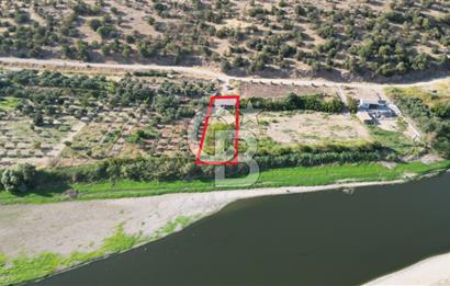 MENEMEN SÜLEYMANLIDA GEDİZ NEHRİ KENARINDA 571M2 HOBİ BAHÇELİ EV