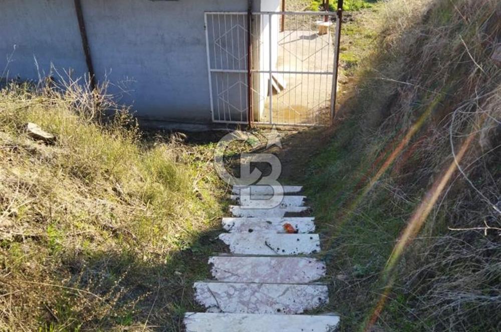 MENEMEN SÜLEYMANLIDA GEDİZ NEHRİ KENARINDA 571M2 HOBİ BAHÇELİ EV