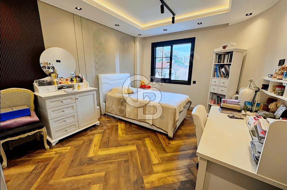 Bornova Evka3 Satılık 5+2 Villa