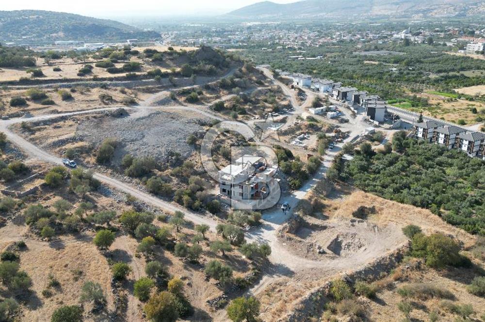MENEMEN EMİRALEM GÖKTEPE DE SATILIK 4+1 210M2 VİLLA
