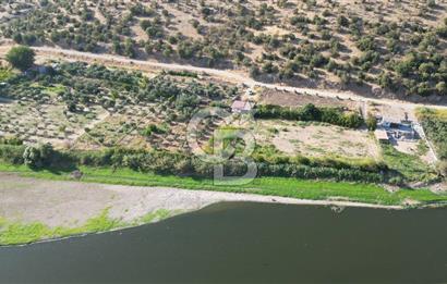 MENEMEN SÜLEYMANLIDA GEDİZ NEHRİ KENARINDA 571M2 HOBİ BAHÇELİ EV