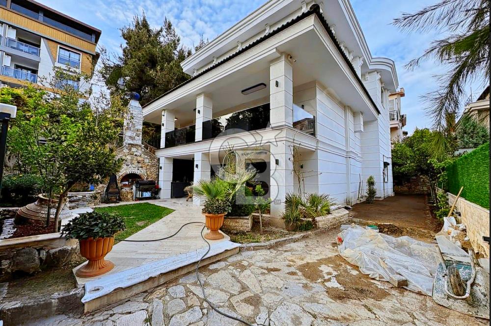 Bornova Evka3 Satılık 5+2 Villa