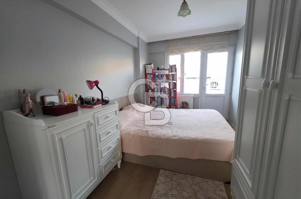 Karşıyaka, Tersane Mahallesinde 2+1 Satılık Daire 