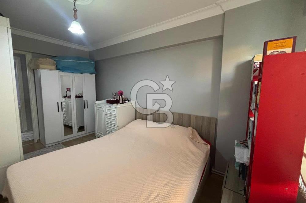 Karşıyaka, Tersane Mahallesinde 2+1 Satılık Daire 