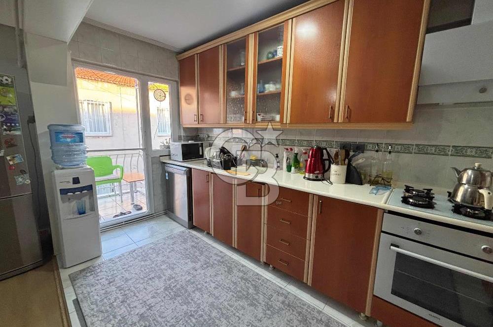 Karşıyaka, Tersane Mahallesinde 2+1 Satılık Daire 