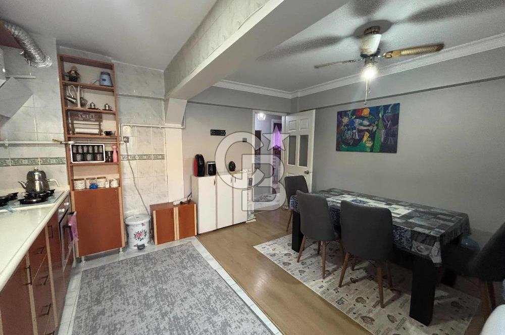 Karşıyaka, Tersane Mahallesinde 2+1 Satılık Daire 