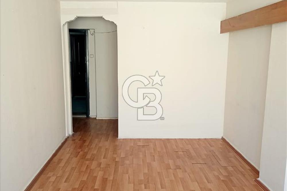 KARŞIYAKA ÇARŞI'NIN KALBİNDE SATILIK OFİS