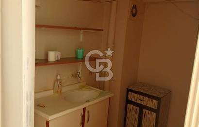 KARŞIYAKA ÇARŞI'NIN KALBİNDE SATILIK OFİS