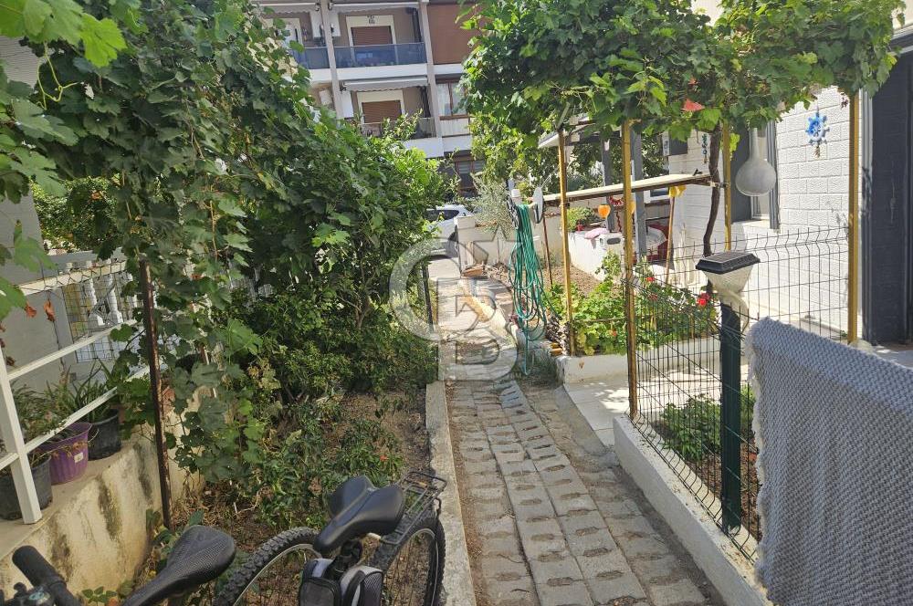 SIFIR AYARINDA, TADİLATLI 2+1 DAİRE - YENİ FOÇA HAVVA HANIM SİTESİ 