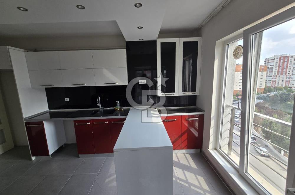 ÇAKIRLAR GÖBEK'TE EBEVEYN BANYOLU, KİLERLİ KİRALIK 4+1 DAİRE