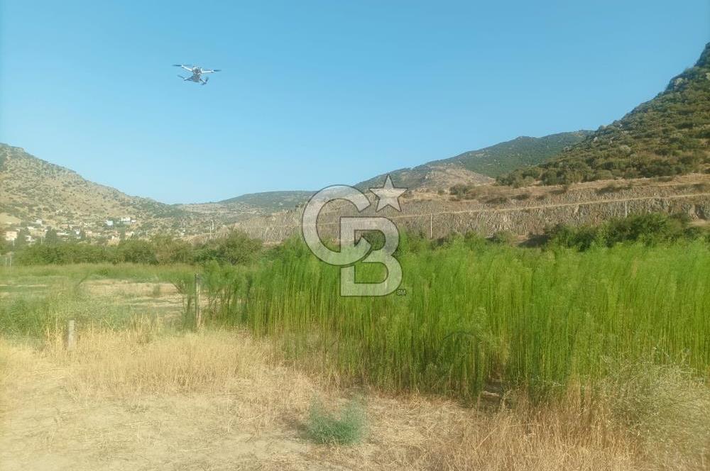 MENEMEN SÜLEYMANLIDA GEDİZ NEHRİ KENARINDA 571M2 HOBİ BAHÇELİ EV
