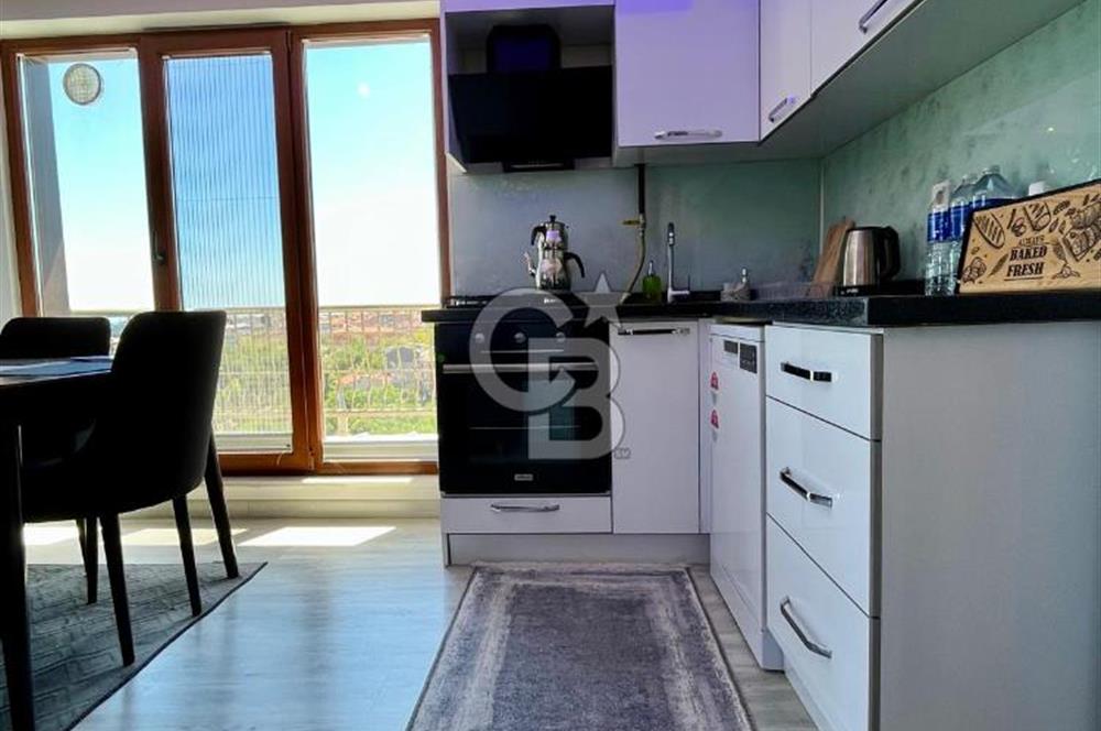 Rami Panaroma Sitesinde Haliç Manzaralı Teraslı Dubleks Daire