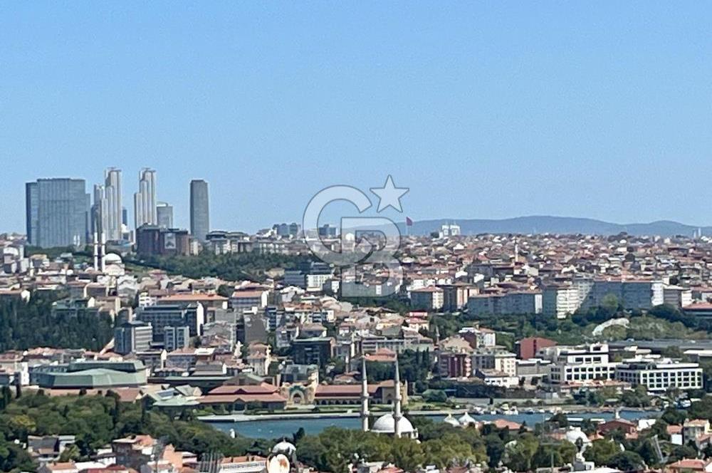 Rami Panaroma Sitesinde Haliç Manzaralı Teraslı Dubleks Daire