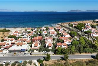 ÇEŞME REİSDERE YALI'DA/EŞYALI 3+1 SATILIK YAZLIK