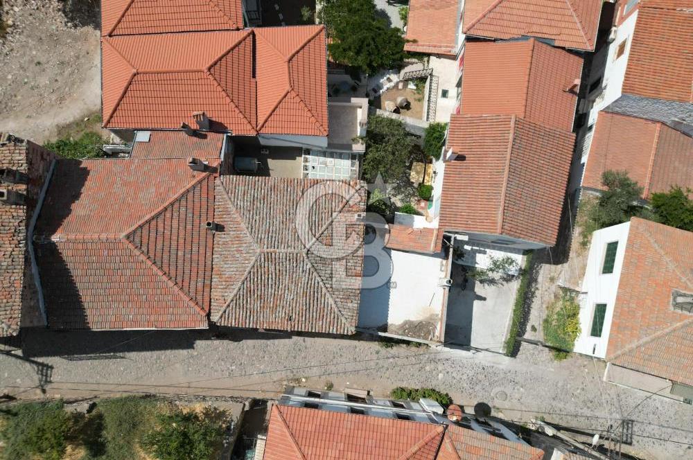 Cunda'da Satılık Çift Parselli Fırsat Mülk