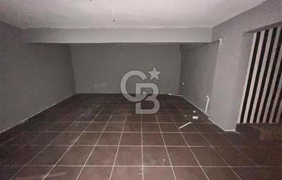 Buca Dumlupınar'da Cadde Üzerinde Köşe Dükkan
