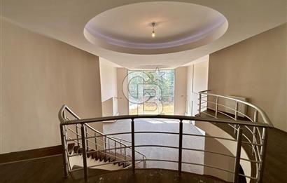 BAHÇEŞEHİR UPHİLL'DE 1100 M2 HAVUZLU ÖZEL BAHÇELİ MALİKANE