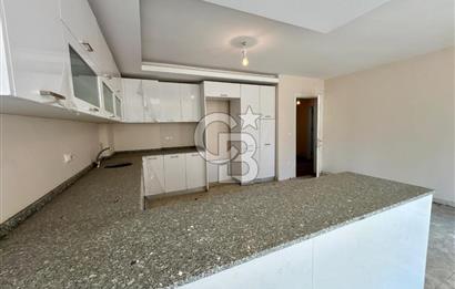 BAHÇEŞEHİR UPHİLL'DE 1100 M2 HAVUZLU ÖZEL BAHÇELİ MALİKANE