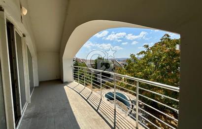 BAHÇEŞEHİR UPHİLL'DE 1100 M2 HAVUZLU ÖZEL BAHÇELİ MALİKANE