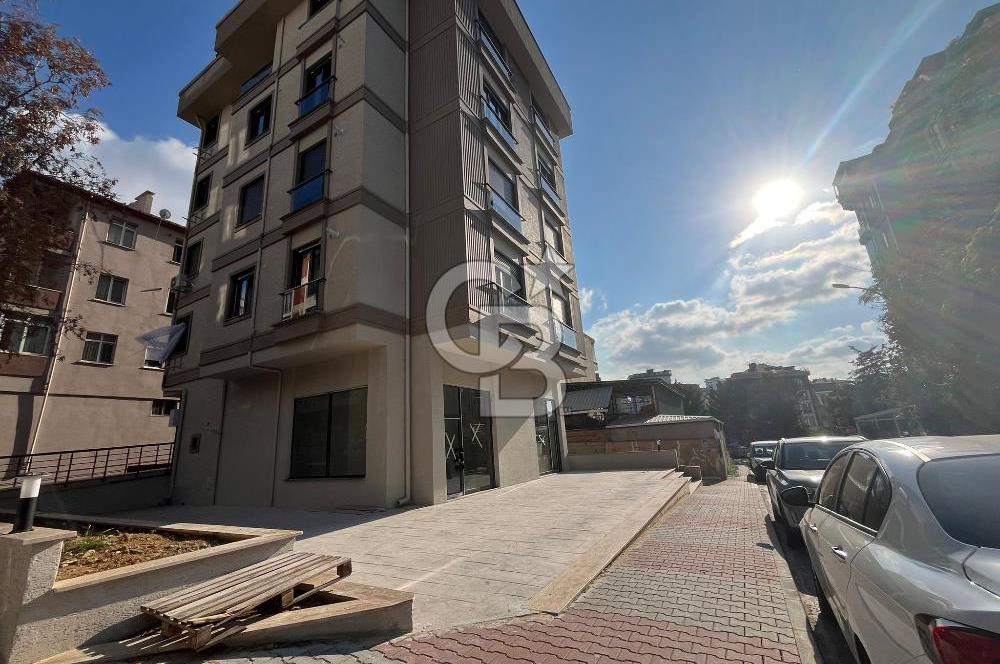 Maltepe Altayçeşmede Nihal sokak'ta sıfır binada satılık dükkan 