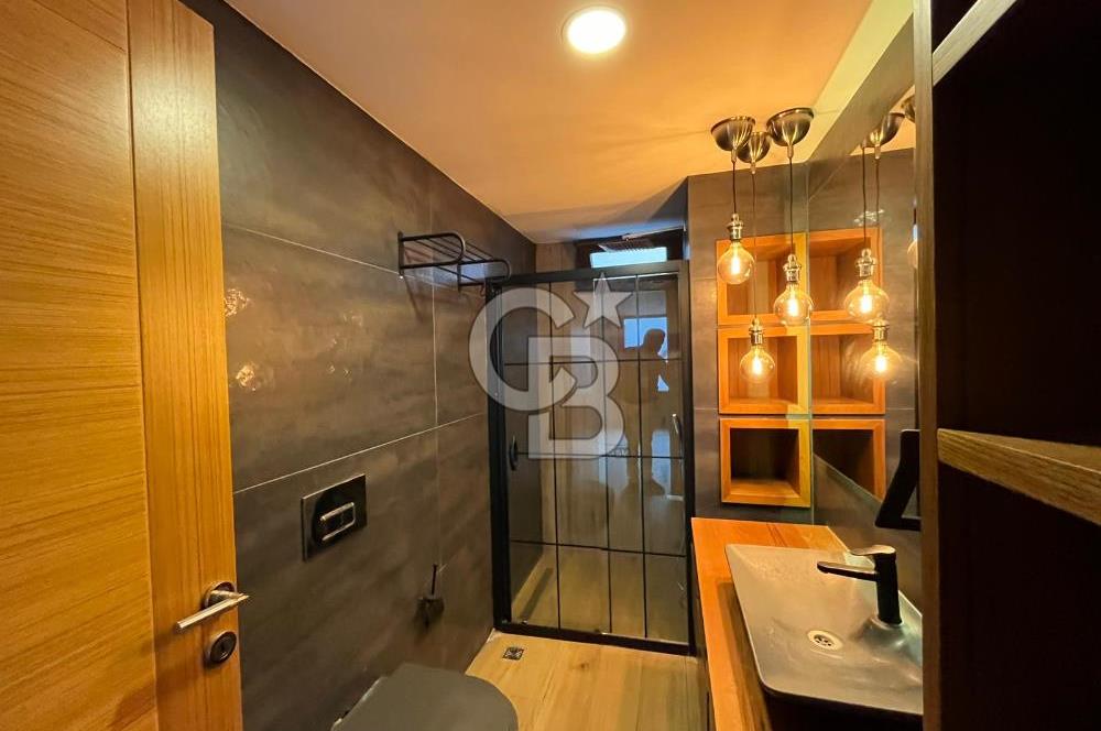 AYVALIK ÇAMLIKTA PRESTİJLİ SİTE TAM MÜSTAKİL SATILIK VİLLA