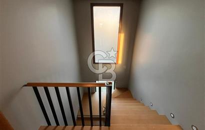 AYVALIK ÇAMLIKTA PRESTİJLİ SİTE TAM MÜSTAKİL SATILIK VİLLA