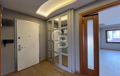 AYVALIK ÇAMLIKTA PRESTİJLİ SİTE TAM MÜSTAKİL SATILIK VİLLA