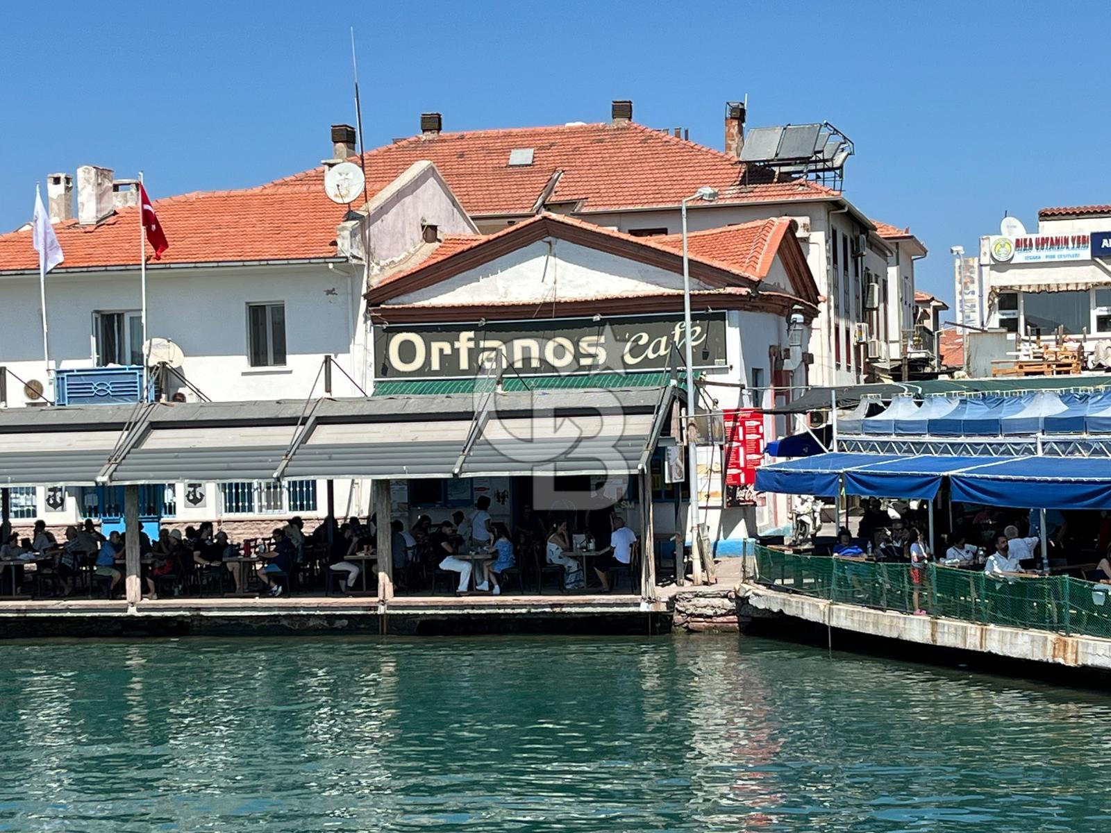 BALIKESİR AYVALIK MERKEZ DE TARİHİ RUM MİMARİLİ TAŞ BİNA SATILIK