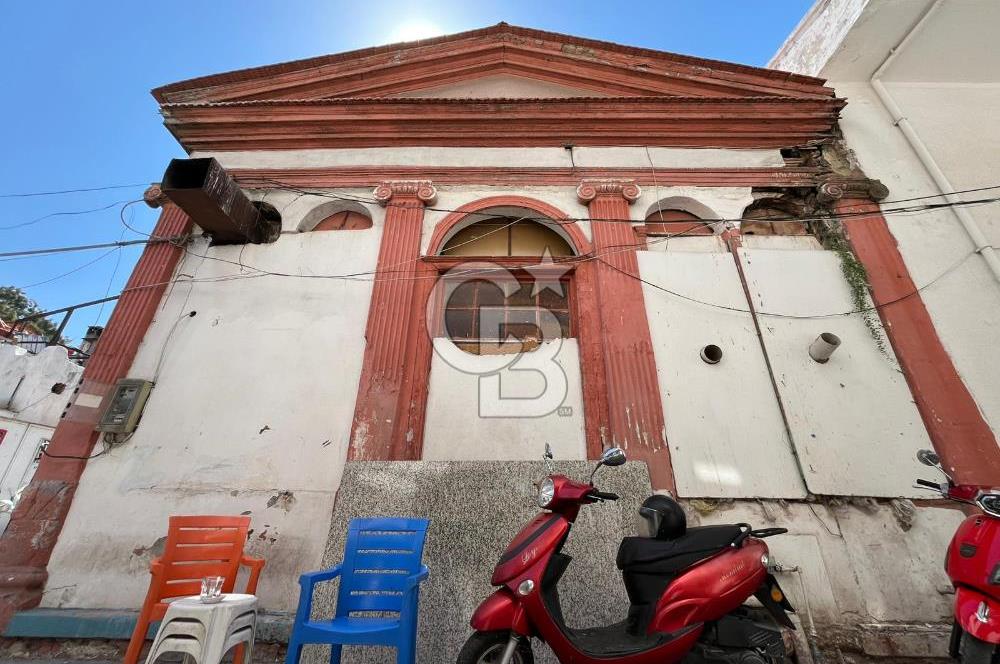 BALIKESİR AYVALIK MERKEZ DE TARİHİ RUM MİMARİLİ TAŞ BİNA SATILIK