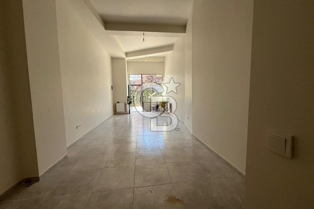 Maltepe Altayçeşmede Nihal sokak'ta sıfır binada satılık dükkan 