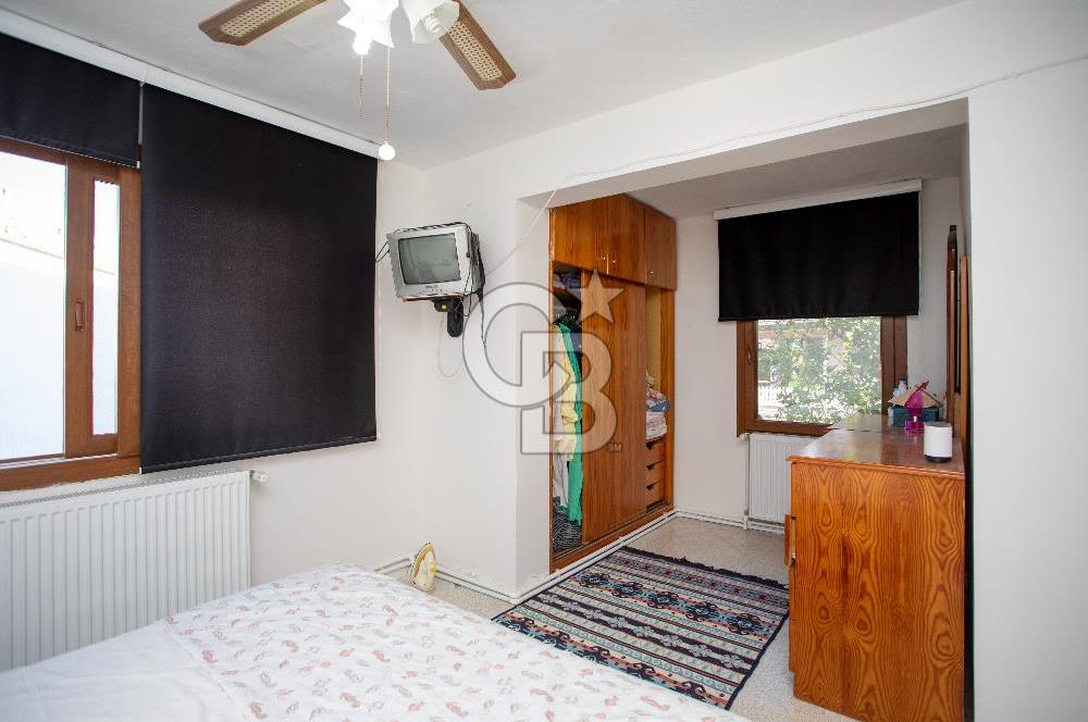 Yenifoça Donatkentte Satılık 3+1 Eşyalı Müstakil Villa