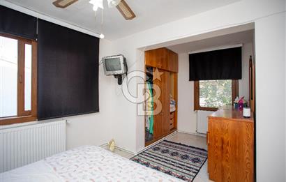 Yenifoça Donatkentte Satılık 3+1 Eşyalı Müstakil Villa