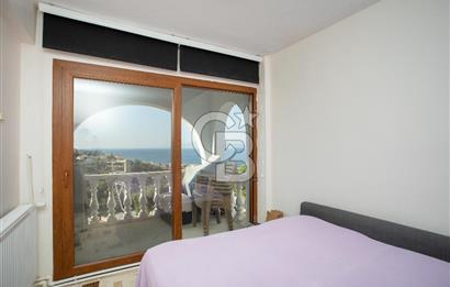 Yenifoça Donatkentte Satılık 3+1 Eşyalı Müstakil Villa