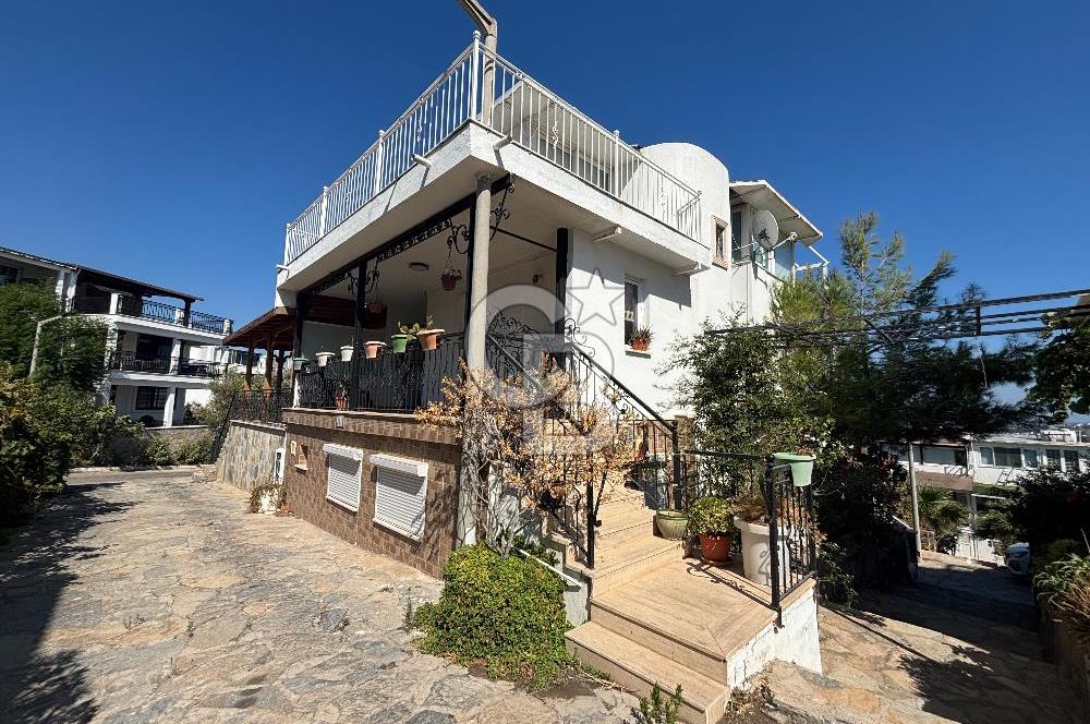 BODRUM BİTEZ'DE KİRALIK HAVUZLU, DENİZ MANZARALI TRİPLEKS VİLLA
