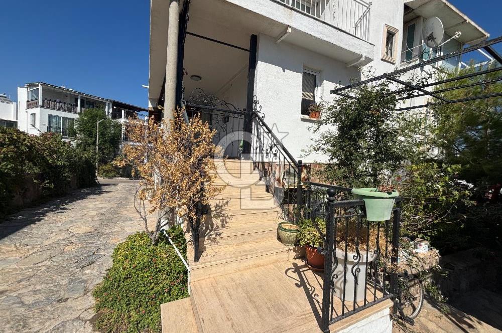 BODRUM BİTEZ'DE KİRALIK HAVUZLU, DENİZ MANZARALI TRİPLEKS VİLLA