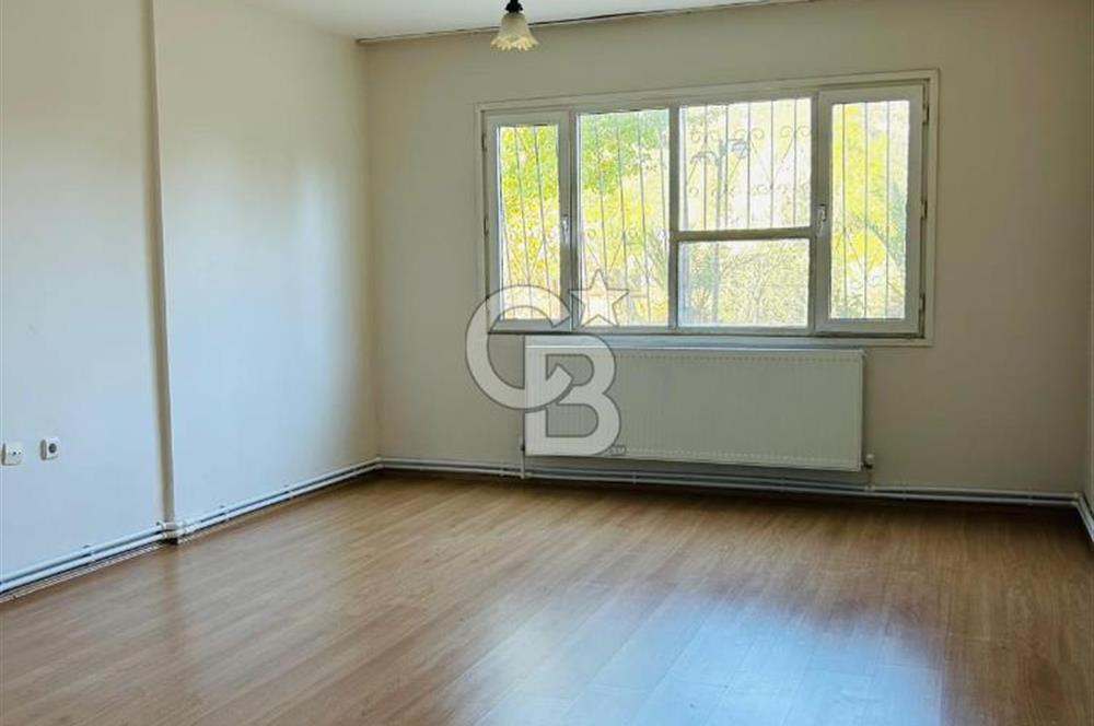 Narlıdere Narbel Sitesi 'nde Giriş Katta 3+1 Kiralık Daire