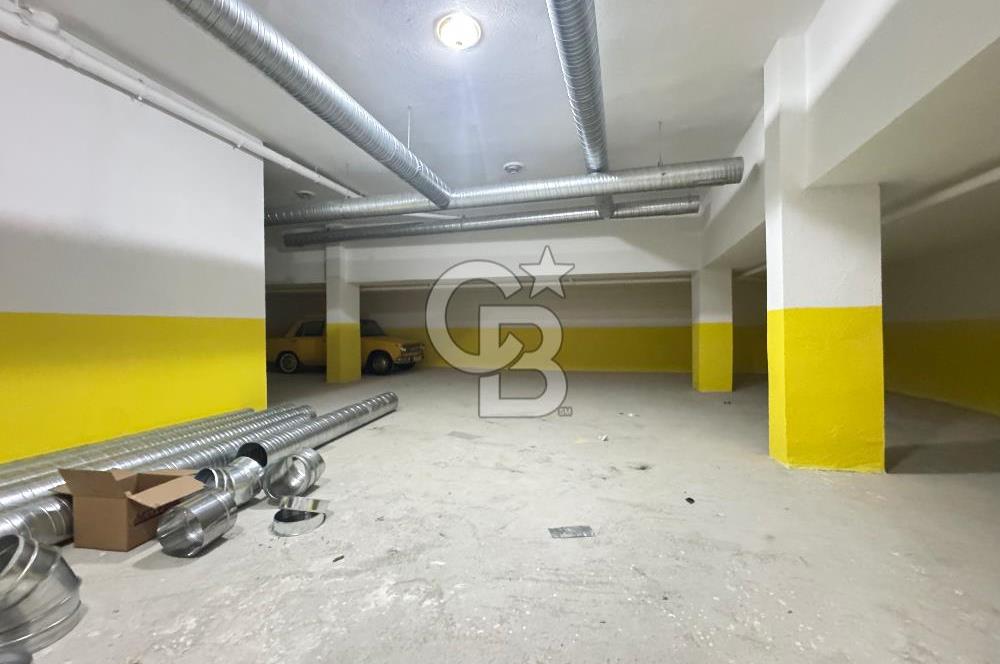 SANCAKTEPE MERKEZDE KAPALI OTOPARKTA 2 + 1 SATILIK DAIRE