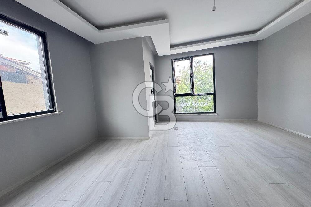 SANCAKTEPE MERKEZDE KAPALI OTOPARKTA 2 + 1 SATILIK DAIRE
