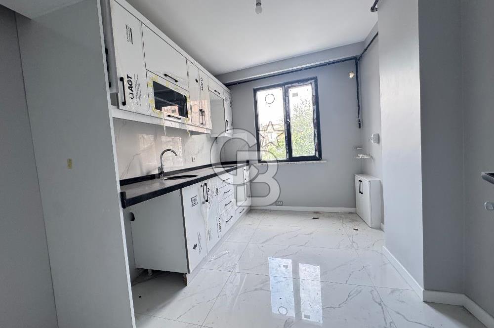 SANCAKTEPE MERKEZDE KAPALI OTOPARKTA 2 + 1 SATILIK DAIRE