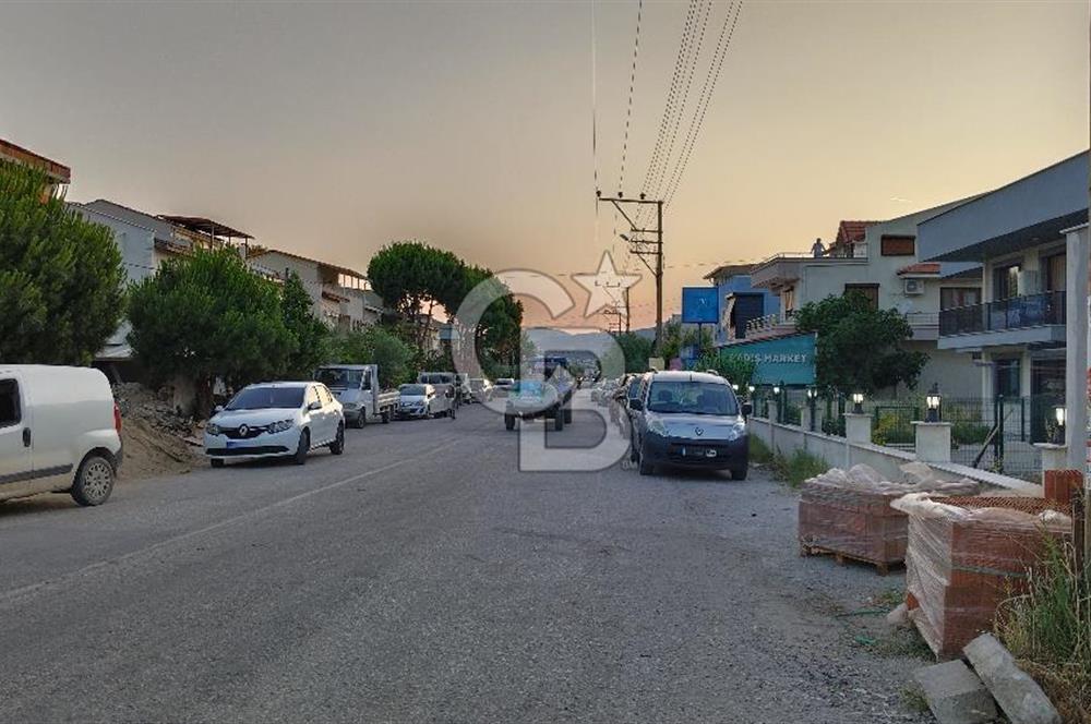 Dikili, Çandarlı da Geniş Bahçeli 1+1 Satılık Daire Denize 2 dk