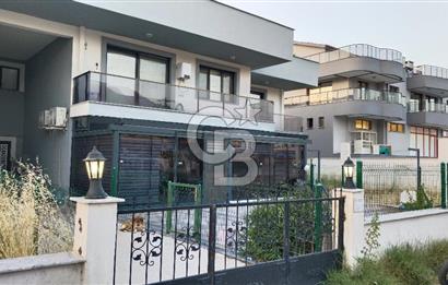 Dikili, Çandarlı da Geniş Bahçeli 1+1 Satılık Daire Denize 2 dk