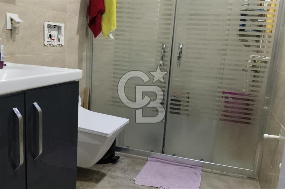 Dikili, Çandarlı da Geniş Bahçeli 1+1 Satılık Daire Denize 2 dk