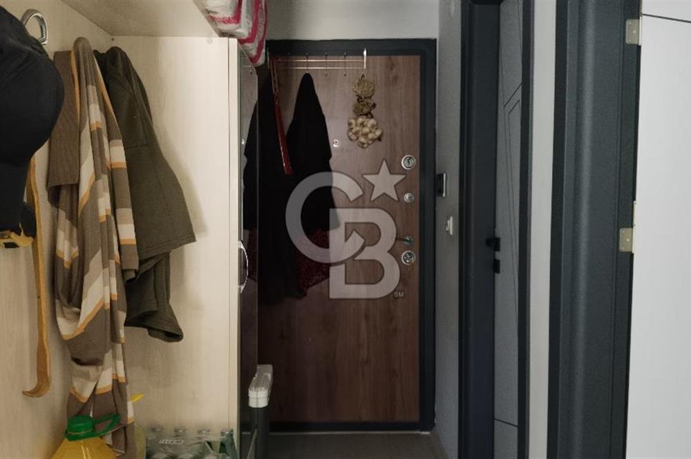 Dikili, Çandarlı da Geniş Bahçeli 1+1 Satılık Daire Denize 2 dk