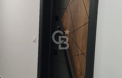 Dikili, Çandarlı da Geniş Bahçeli 1+1 Satılık Daire Denize 2 dk