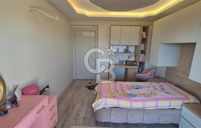Burak Kul'dan Çiğli de Full Yapılı ve Deniz Manzaralı Tripleks 
