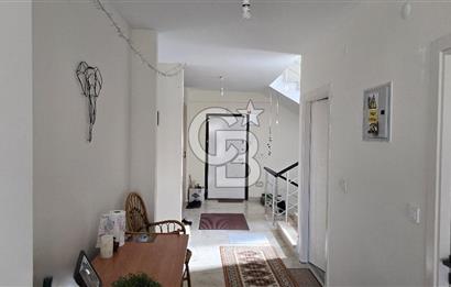 Gölbaşı, Bahçelievlerde Göl Manzaralı Müstakil Villa