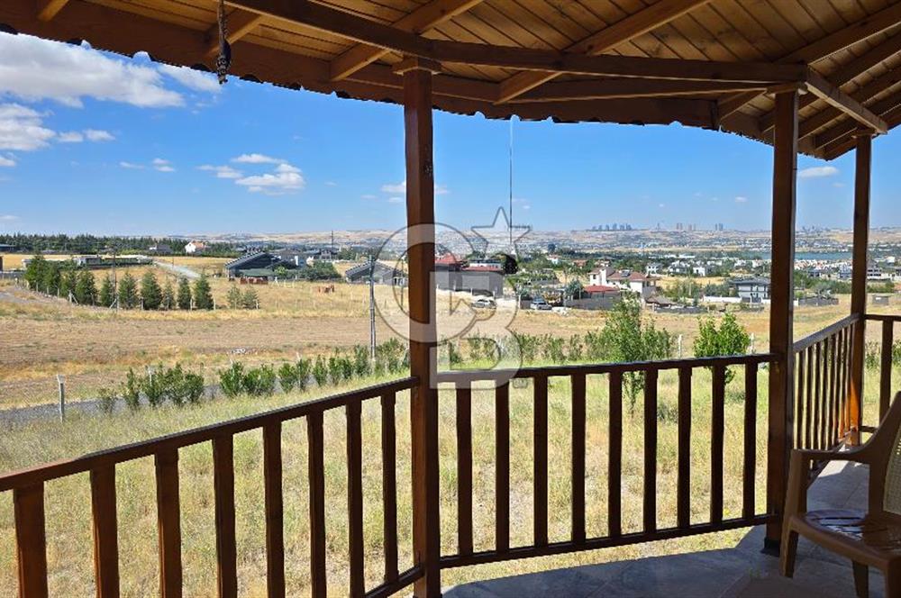 Gölbaşı, Bahçelievlerde Göl Manzaralı Müstakil Villa