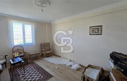 Gölbaşı, Bahçelievlerde Göl Manzaralı Müstakil Villa