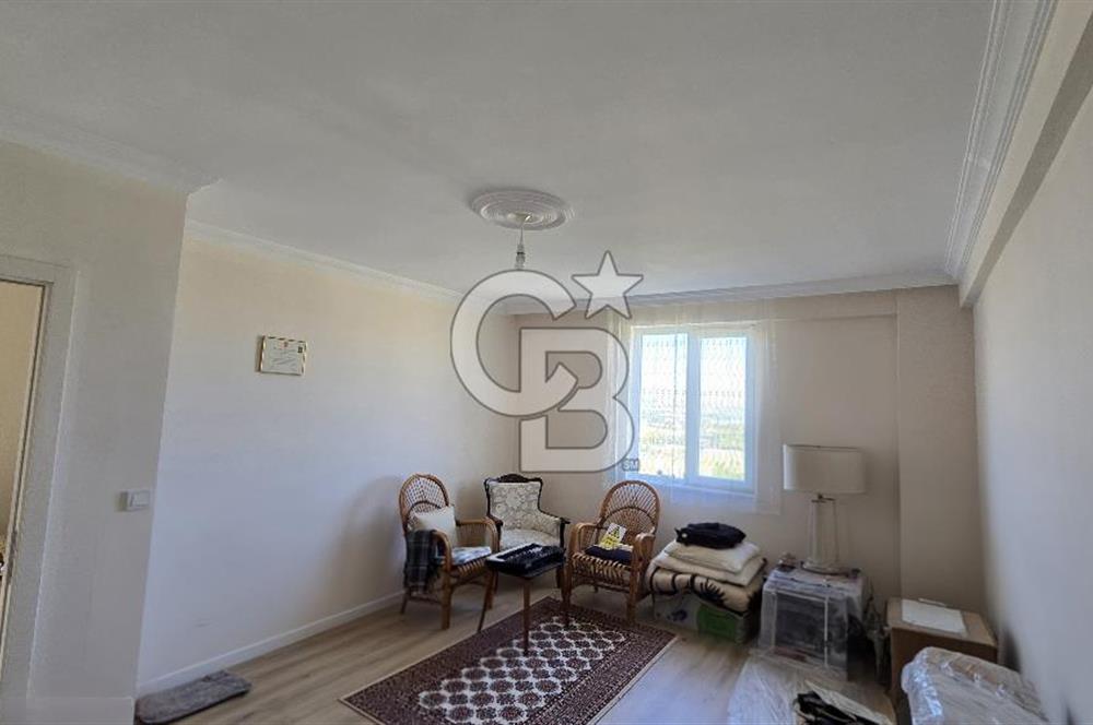 Gölbaşı, Bahçelievlerde Göl Manzaralı Müstakil Villa